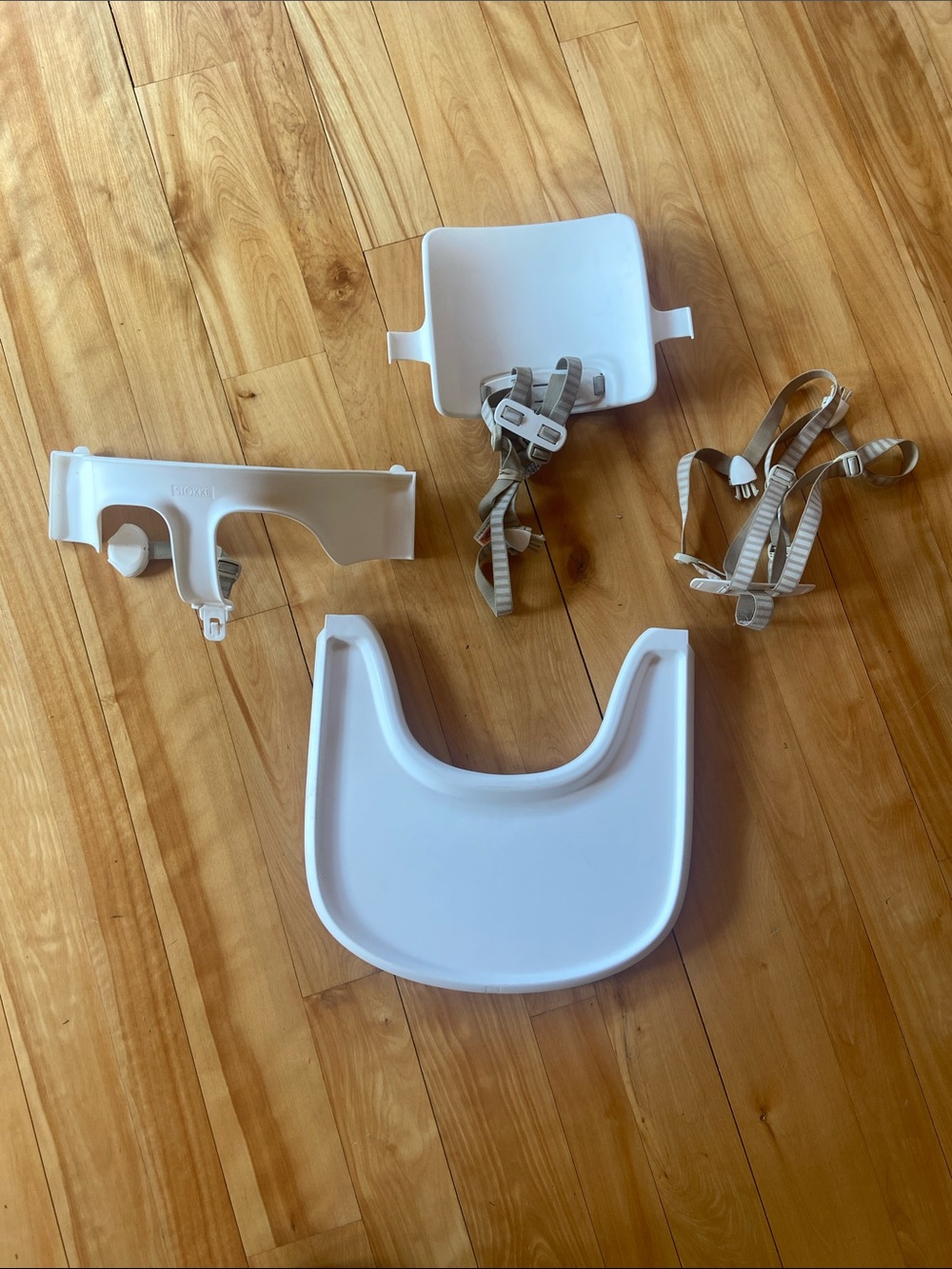Stokke Tripp Trapp high chair harness and tray set up